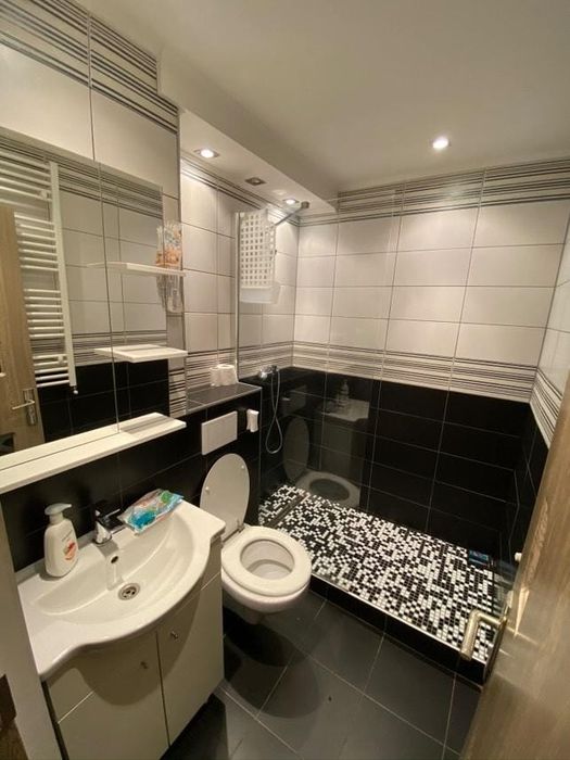 Meșter cu experiență în interioare