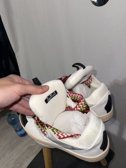 Adidasi Lanvin curb 41 cu mic defect