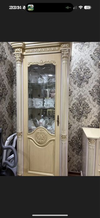 Мебель для гостинной. Комод и 2 пенала