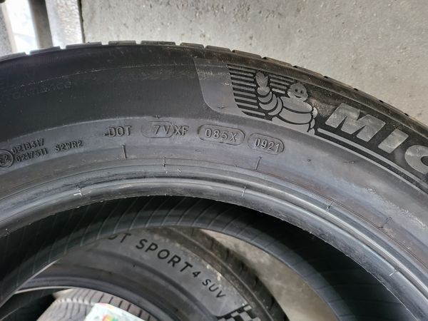 235/60/18 MICHELIN 4бр