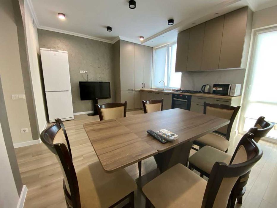 Дава се под наем Двустаен апартамент в София, Хладилника - 56 кв.м за 500 € - Снимка #2