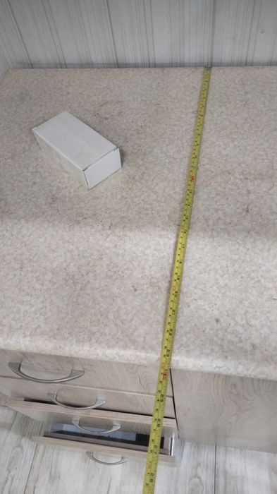 Кухонный гарнитур без мойка сотилади