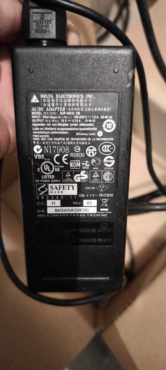 Зарядно Лаптоп или Монитор 90W - Delta Electronics 19V*4.74A