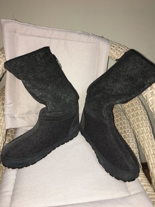 Женские сапоги.