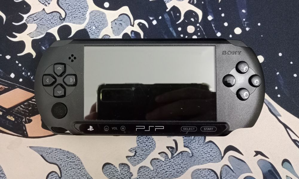 Psp street продается в отличном состоянии