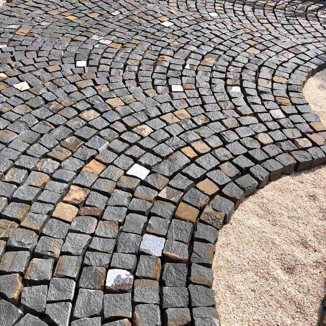 Piatra cubica nouă ANDEZIT, Livrare și montare oriunde în Țară
