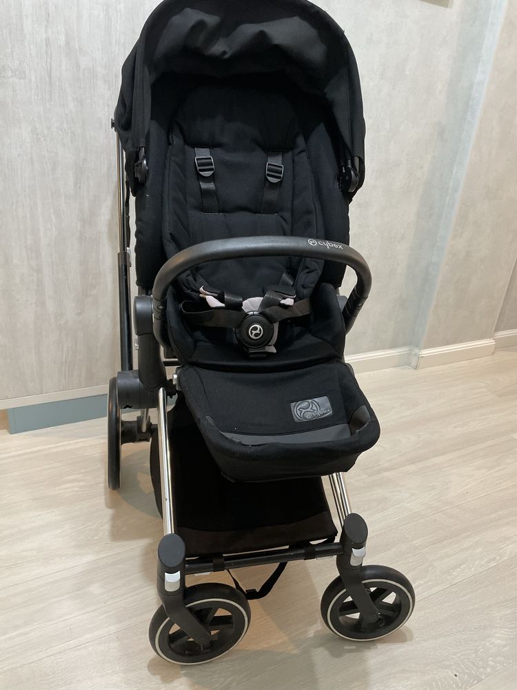 Продам крутую коляску Cybex Priam