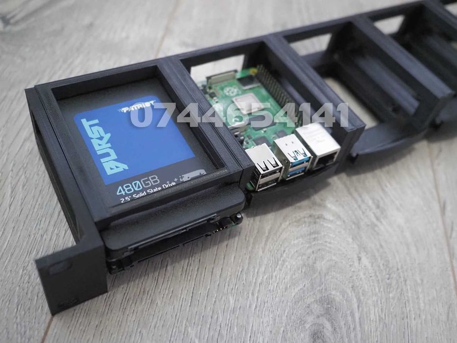 Carcasa Rack-Mount 1U pentru 4 x Raspberry Pi 4b si 4 x SSD