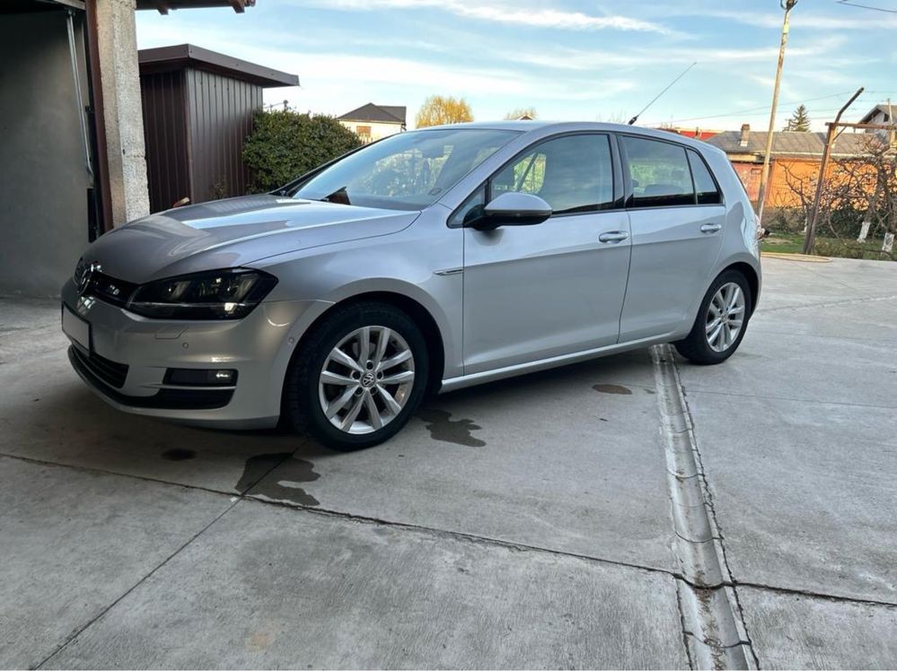 Volkswagen Golf 1,6 TDI Highline