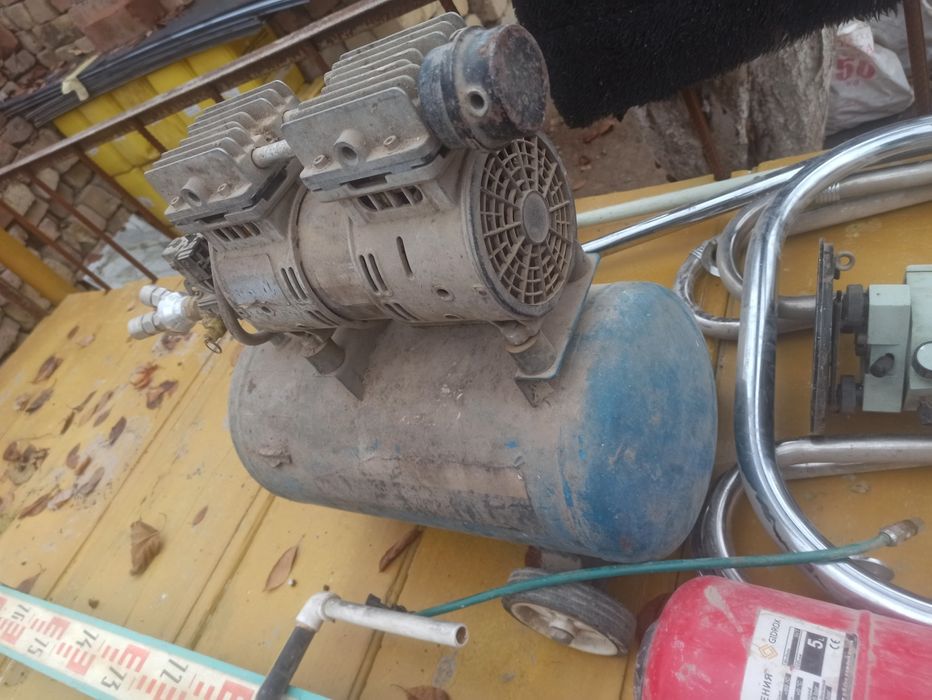 Продаю срочно инструменты. Все рабочие.