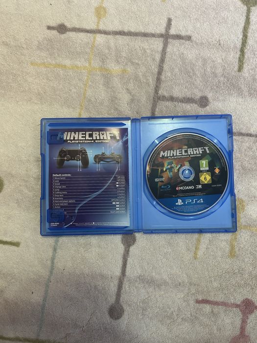 Продавам PS4 slim