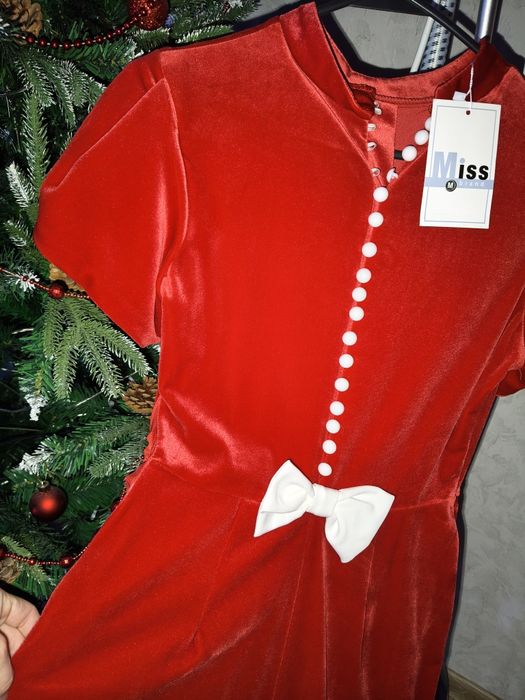 Продам платье безумно шикарное..