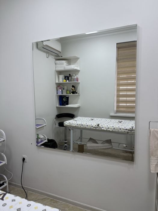 Зеркало настенное