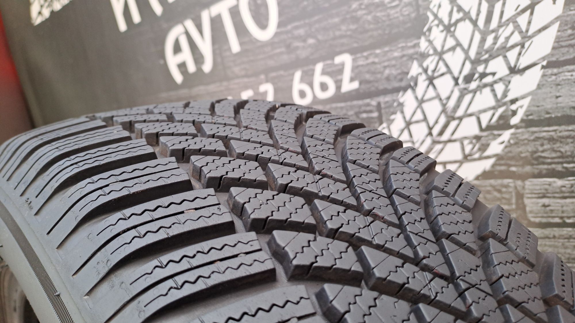4бр. Зимни 195/55/16 Bridgestone Blizzak LM 005