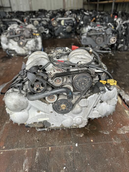 Контрактный двигатель на Subaru Laegcy обьем 3.0 EJ30