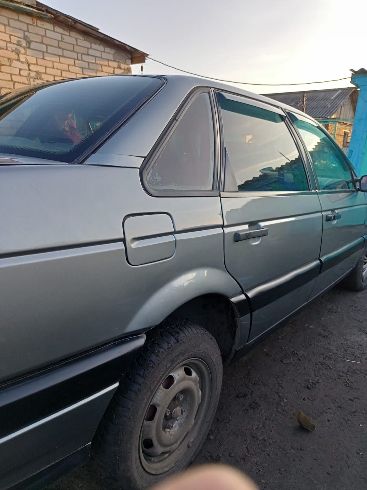 Продам Passat b3 1992г 1.8 моно, газ-бензин