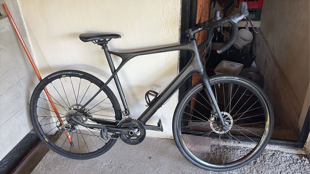 Bicicleta Grade GT full carbon