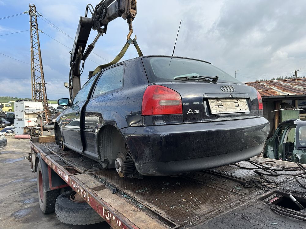 Audi A3 1.6 НА ЧАСТИ