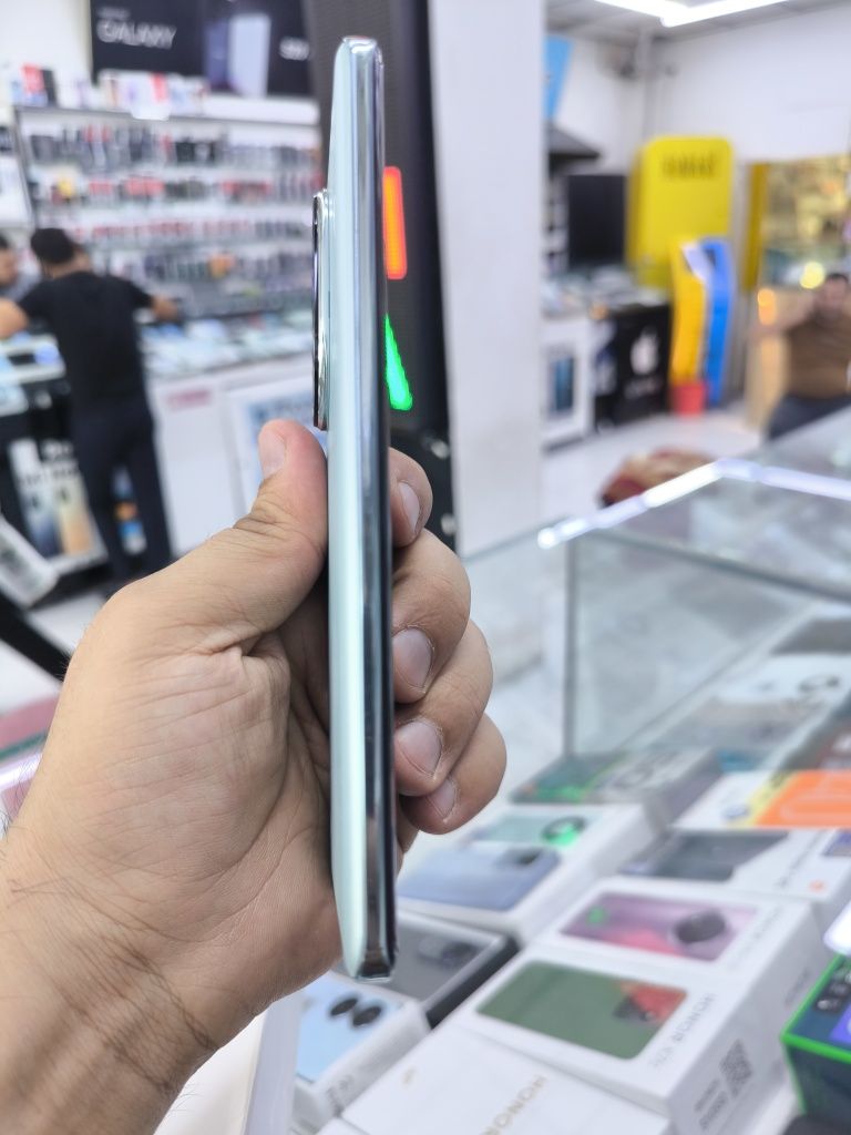 xonor 200 pro 12/512