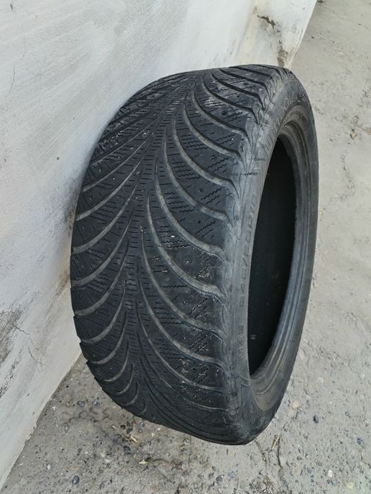 Шина зимняя 245/50/R18 (1 штука)