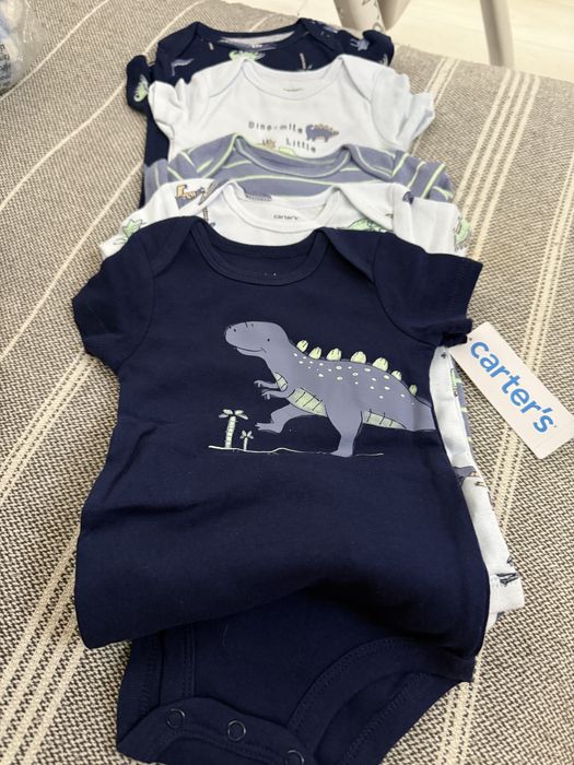 Продантся боди 5 штук в комплекте