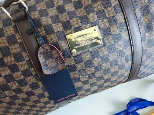 in stoc voiaj, geanta sport Louis Vuitton 56-53