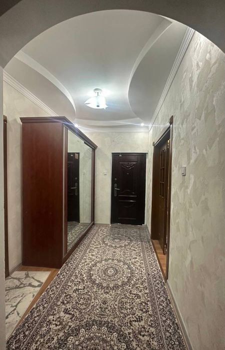 ЧАРХ НОВЗА  4/1/4 удвоенный зал сотилади.  92 квм