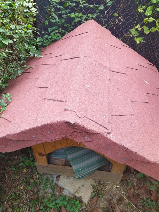 Нова кучешка къщичка