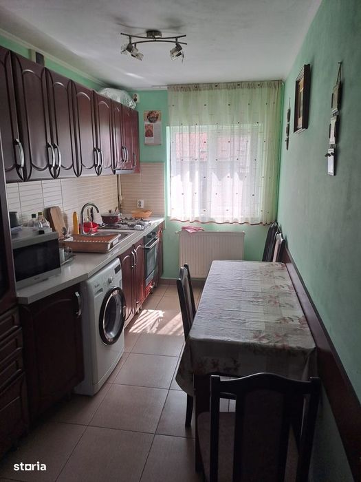 Apartament 3 camere 75 mp, etaj 4 - zona Simion Barnutiu