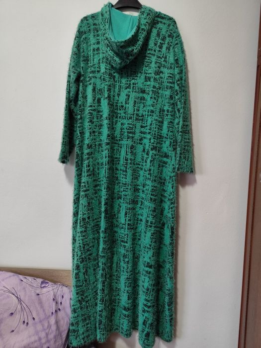 Haină lungă cu gluga M