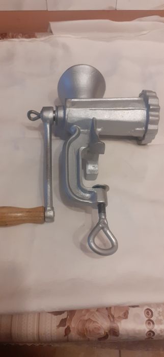 Mașină de tocat Nr 8