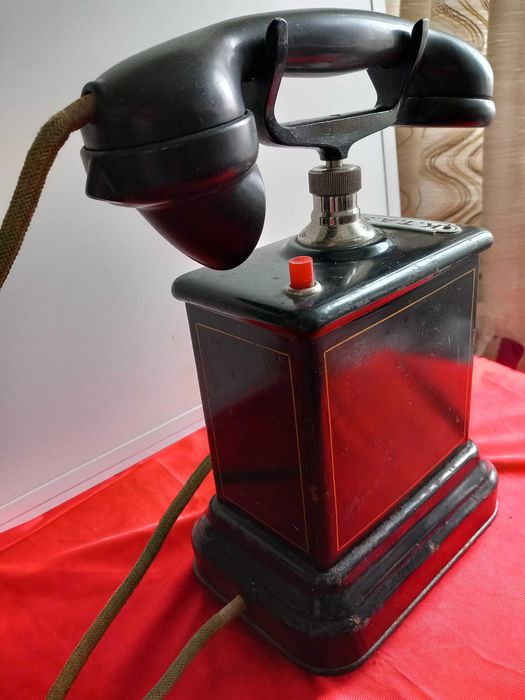 Телефон Метален с Манивела