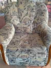 Удобное домашнее кресло