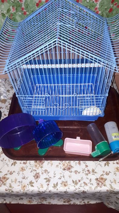 Клетка для попугаев или хомяков