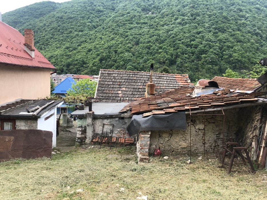 Casa+teren de vanzare