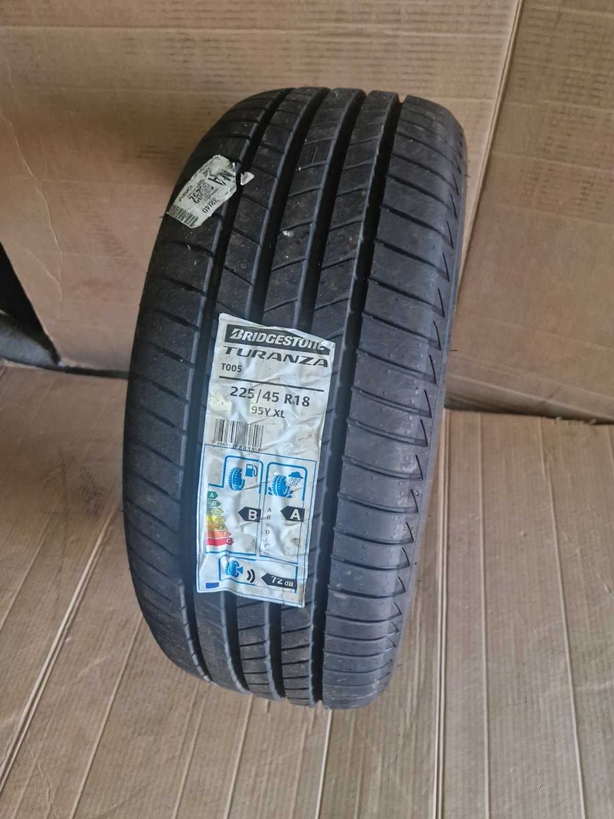 1 брой Bridgestone R18 225/45/ 
нова лятна гума 
DOT0420