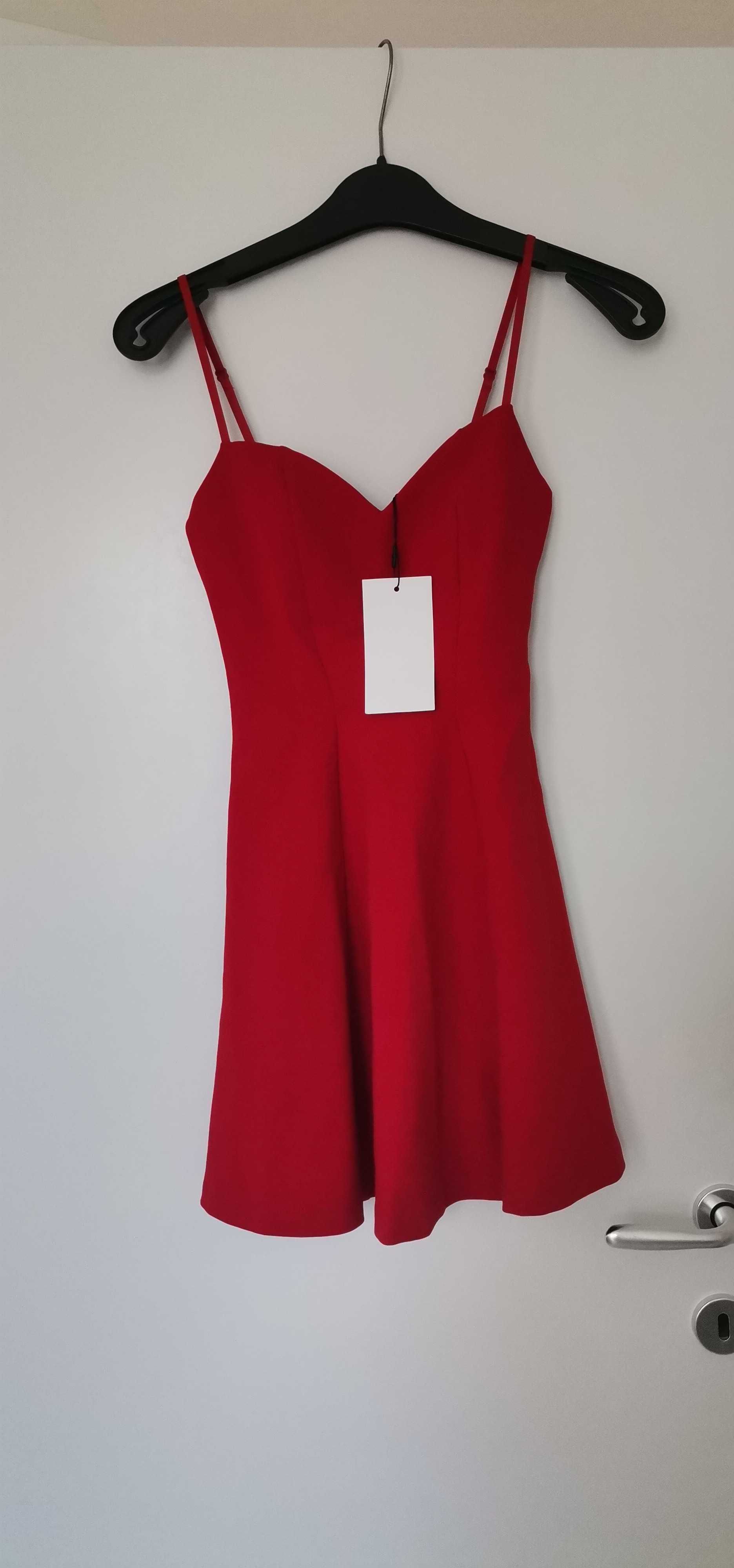 Нови комплекти и рокли Zara
