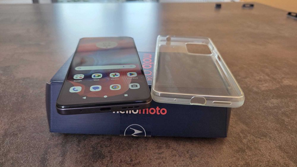 Telefon Motorola Moto G04 64GB 4GB RAM Ecran 90Hz Baterie ca Nou