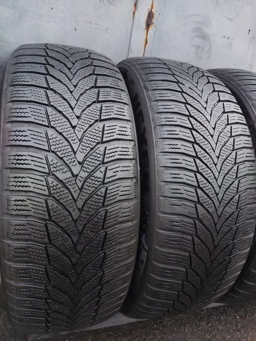 4бр зимни гуми 215/55/17 Nexen Winguard Sport 2
dot 3121
6.75mm