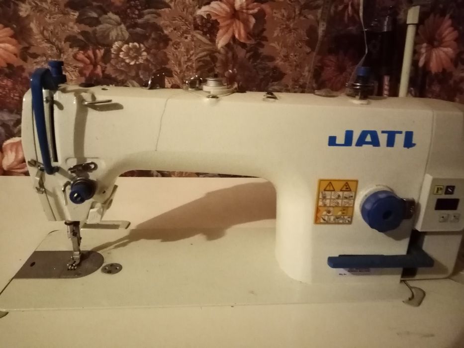 Продам швейные машины.