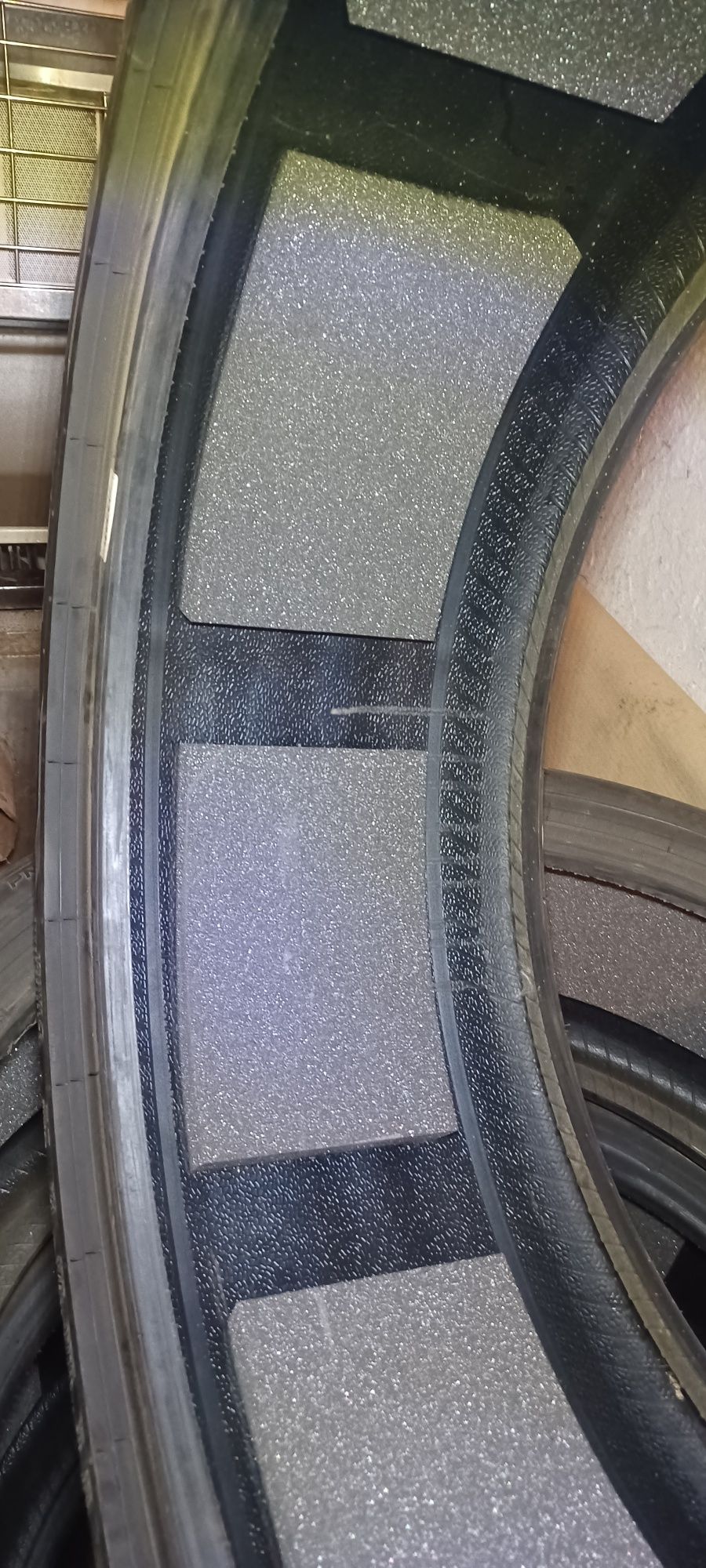 Гуми Pirelli P Zero R21 спорт пакер