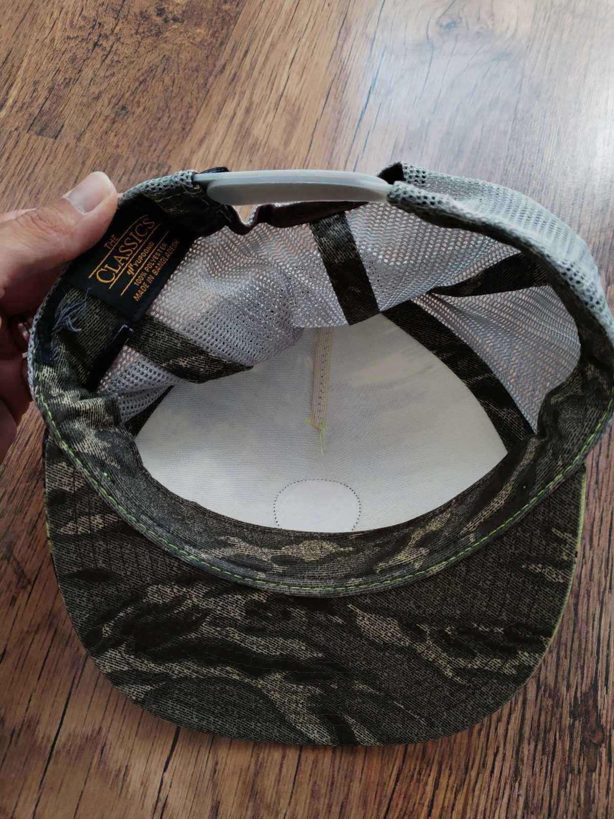 hurley the classics yupoong hat - страхотна шапка КАТО НОВА
