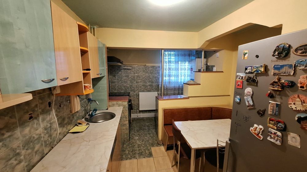 Inchiriez apartament 3 camere mobilat centrala AC mas spalat rufe vase