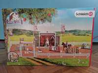 Schleich Horse Club - Set cursa de cai cu accesorii