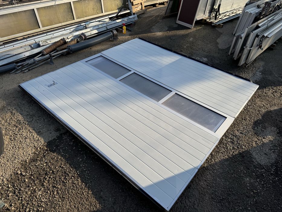 USA SECTIONALA  INDUSTRIALA poarta garaj  H 306 x L310  Garantie 6 buc