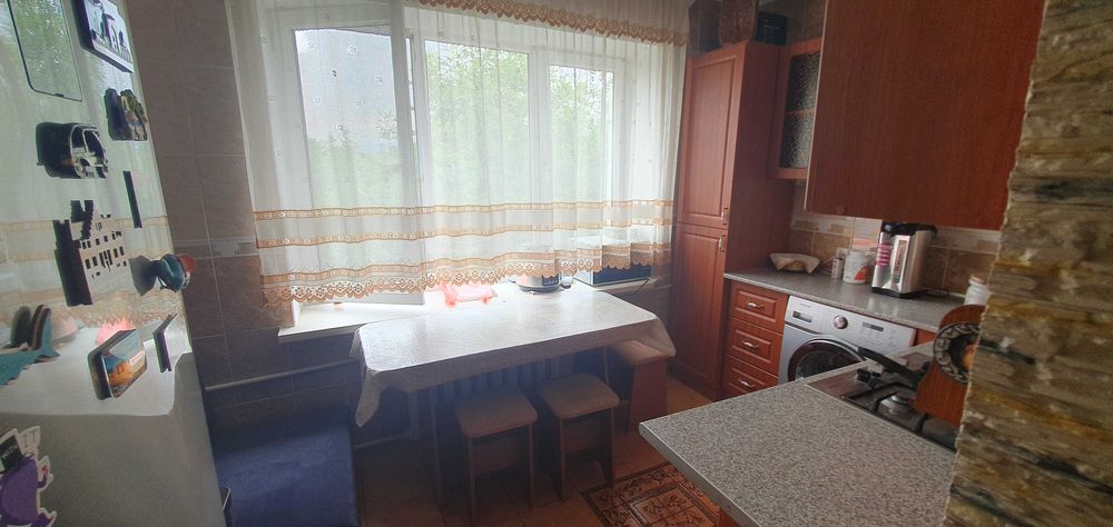 Приму девушку на подселение