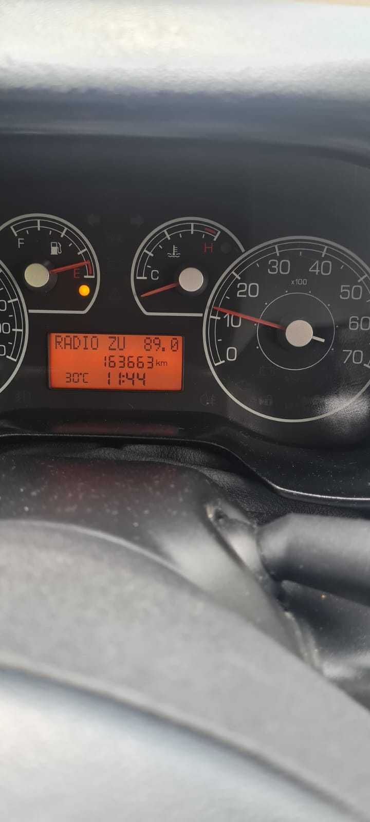 Vând Fiat Punto 2008