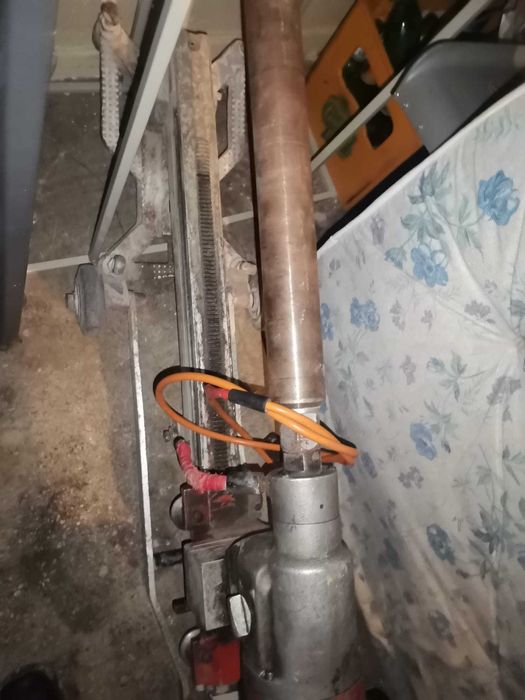 Carotă profesională pentru găurire beton + stand