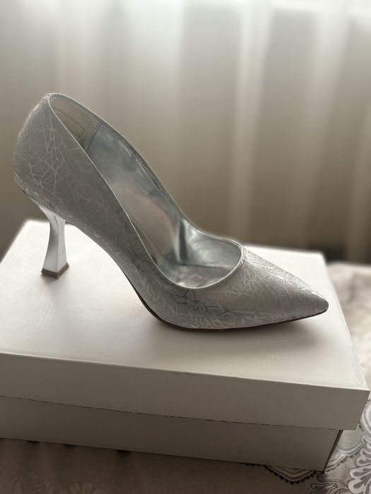 Дамски обувки  и чанта продават се и по отделно