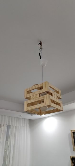 Lustre(suspensii)rustice lucrate manual cu lemn imbinat sau antichizat